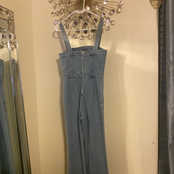 Overall - Picture 2 of 3